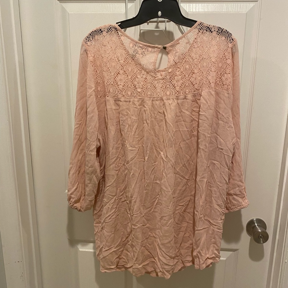 Liz Lange Maternity peasant top